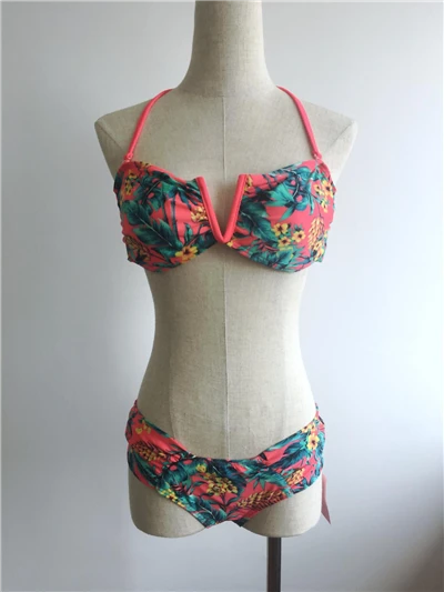 V-Set Bikini Bunga Tropika Trim Halter